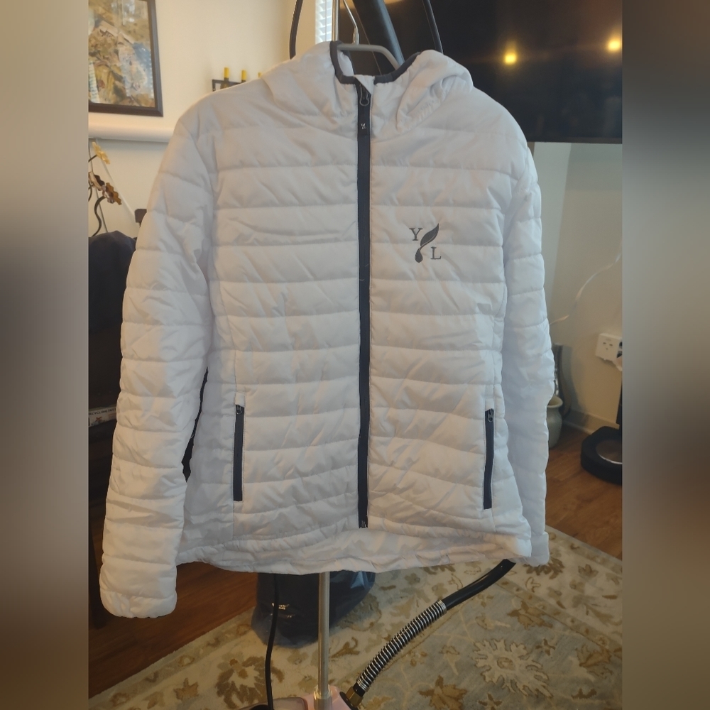 NWT Young Living White Puffy coat - XL